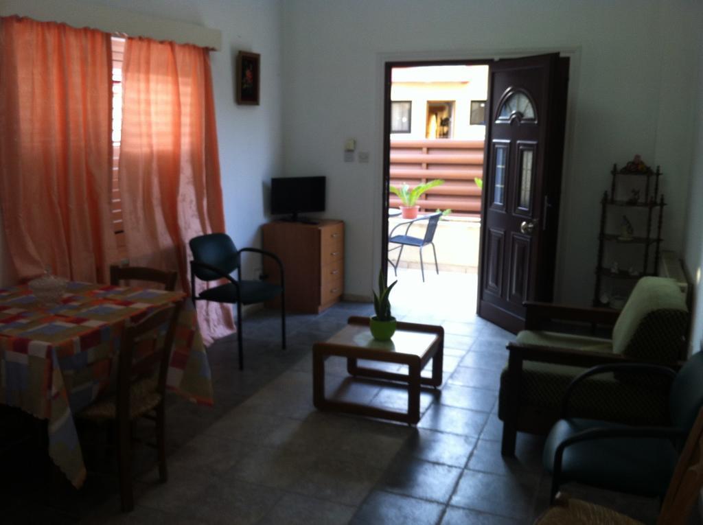 Valentinos House Villa Пафос Стая снимка